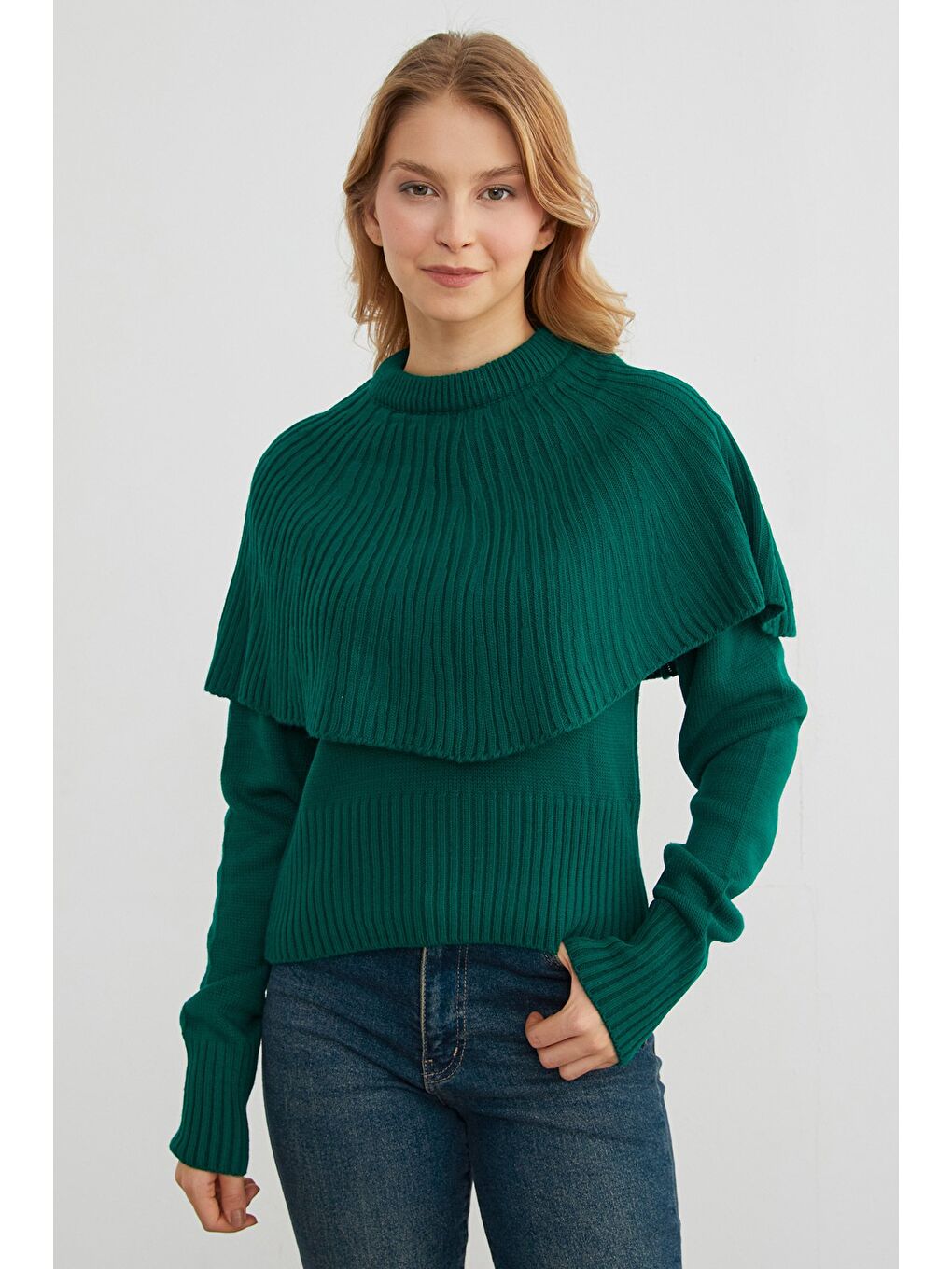 Yeşil Pelerin Detaylı Triko Kazak-1