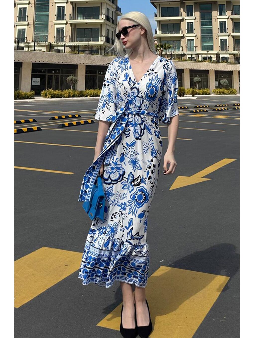 Mavi Kruvaze Yaka Desenli Kadın Elbise Mg2474-3