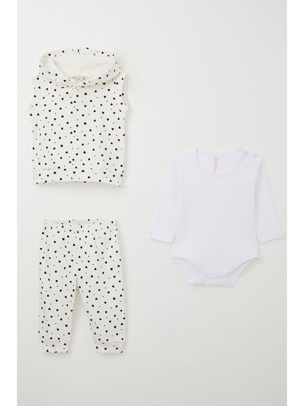 Kız Bebek Zıbınlı 3 Lü Takım Minik Kalp Desenli Beyaz (1 Yaş)-4