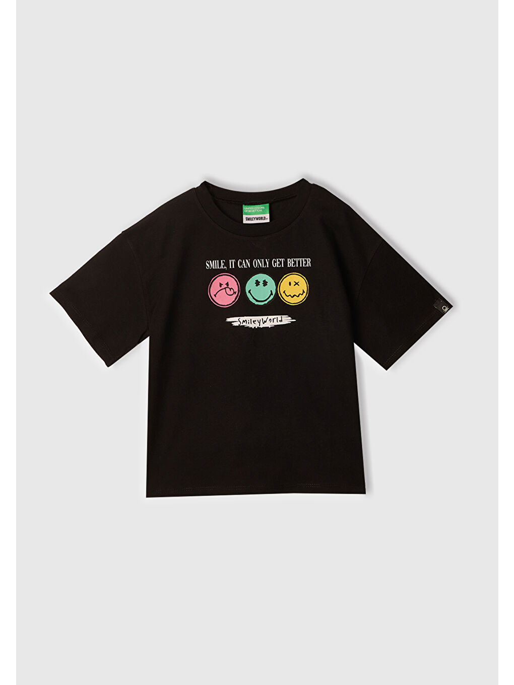 Kız Çocuk Siyah Smiley World Baskılı Logo Etiketli T-Shirt