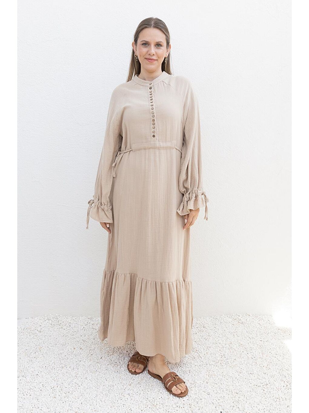 Bej-Beli Bağlamalı Biritli Elbise-1