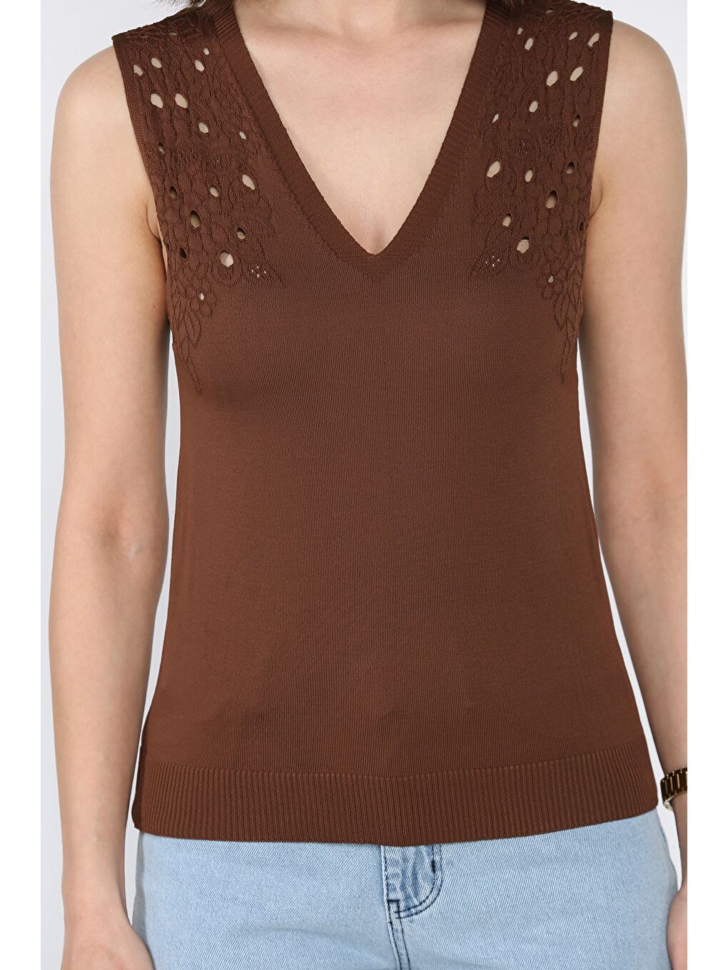 Kahverengi Kadın V Yaka Sıfır Kol Triko Bluz-3