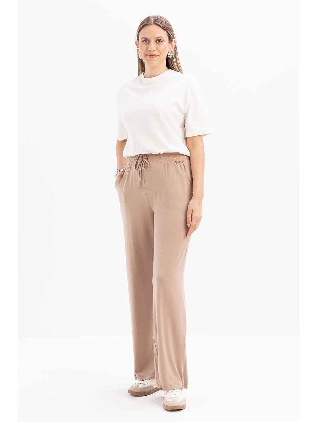 Bej Vizon-Beli Bağcıklı Cepli Geniş Paça Eşofman Altı-1