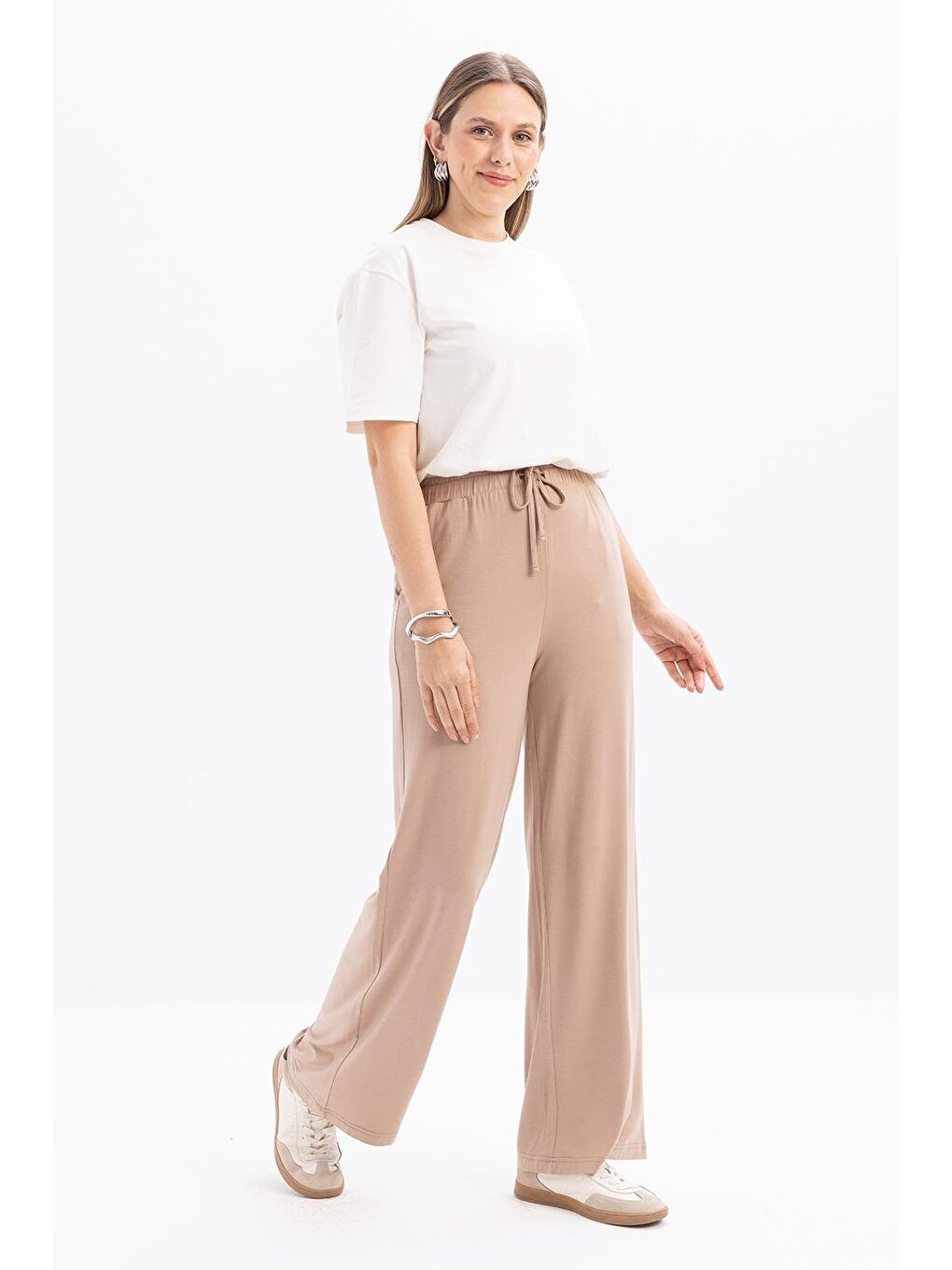 Bej Vizon-Beli Bağcıklı Cepli Geniş Paça Eşofman Altı-2