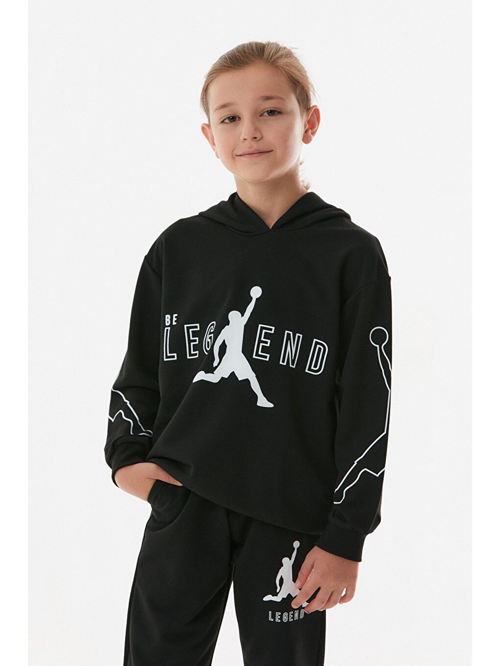 Siyah Legend Yazı Baskılı Kapüşonlu Jogger Erkek Çocuk Eşofman Takımı-1