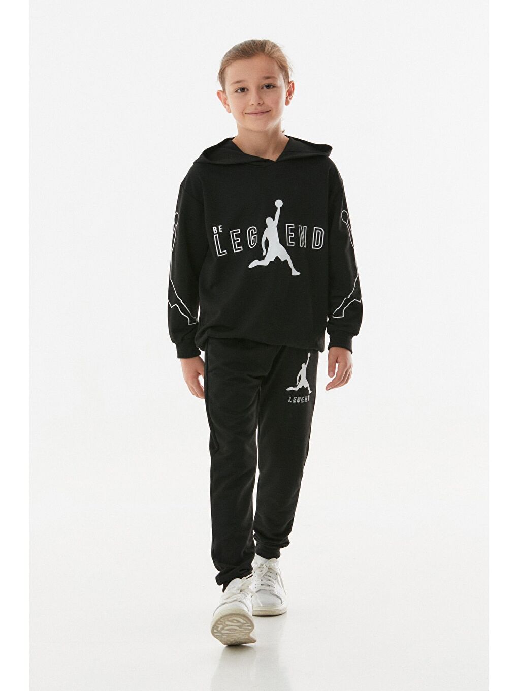 Siyah Legend Yazı Baskılı Kapüşonlu Jogger Erkek Çocuk Eşofman Takımı-4