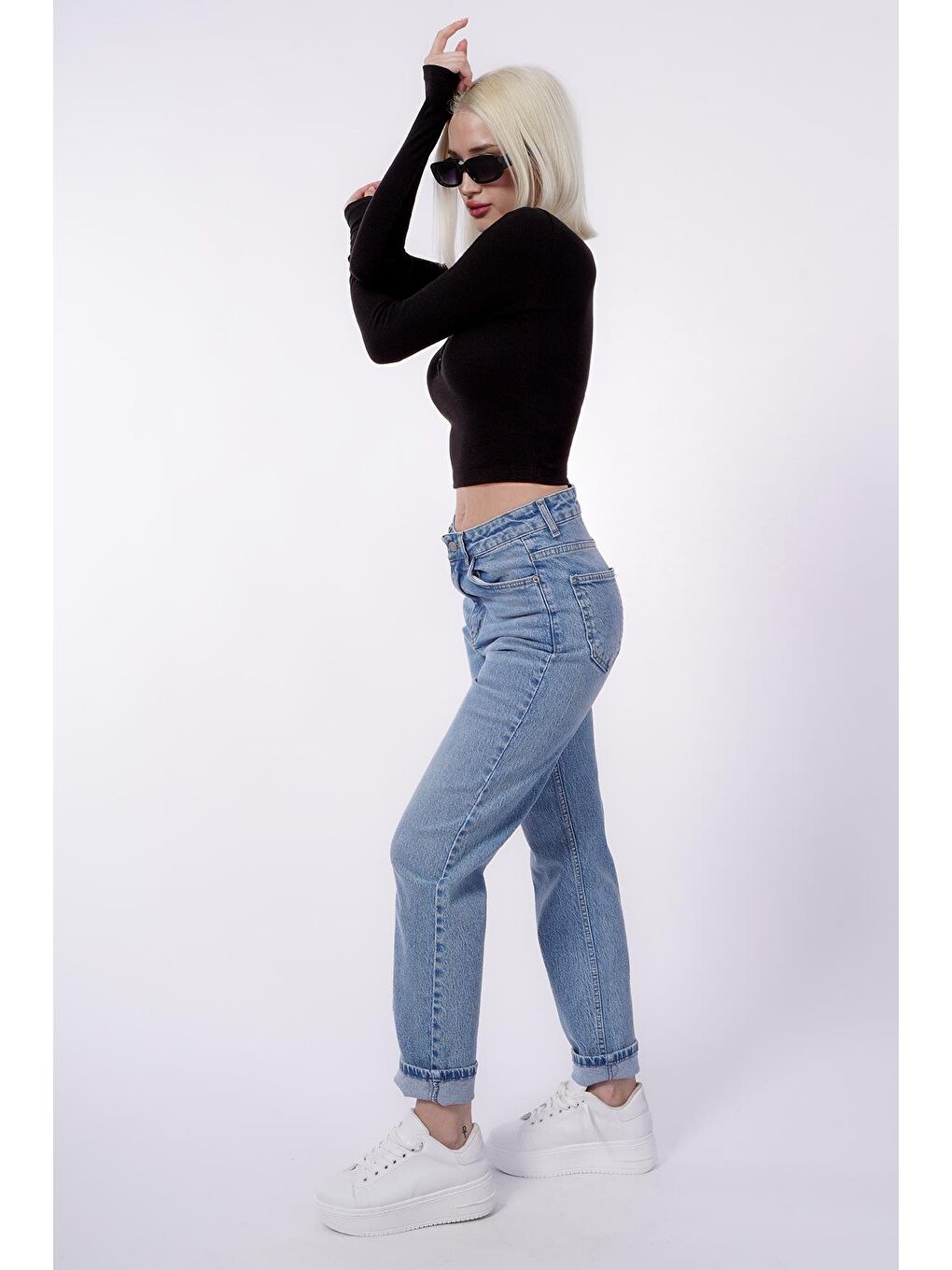 Siyah V Yaka Uzun Kollu Düğme Detaylı Kaşkorse Bodysuit Mg2194-5