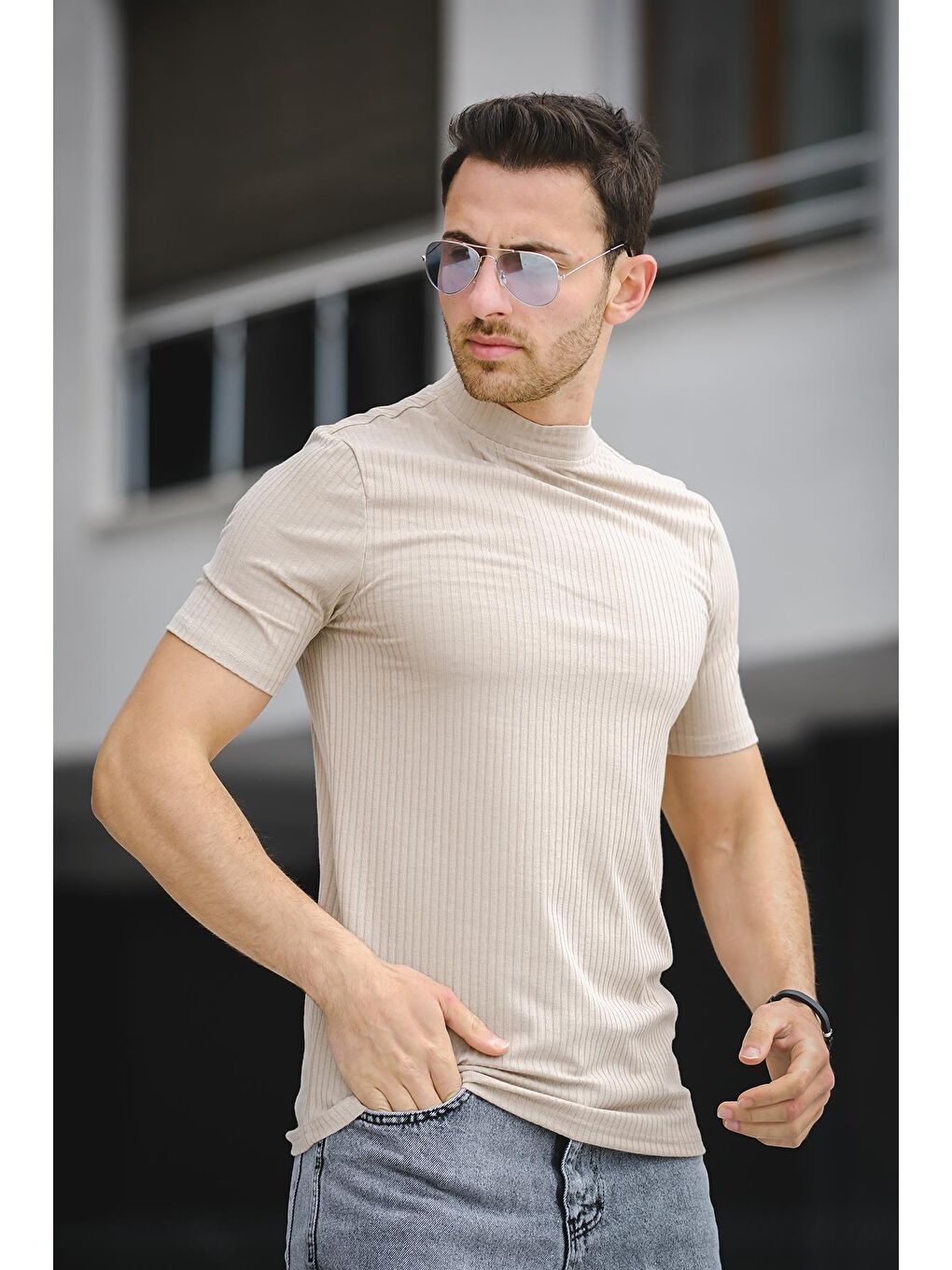 Bej Ernest Slim Fit Likralı Body Yarım Balıkçı Boğazlı Erkek Tişört