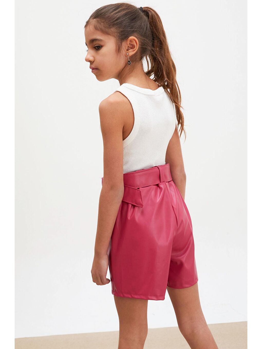 Fuşya Kemerli Ön Cepli Kız Çocuk Deri Şort-4