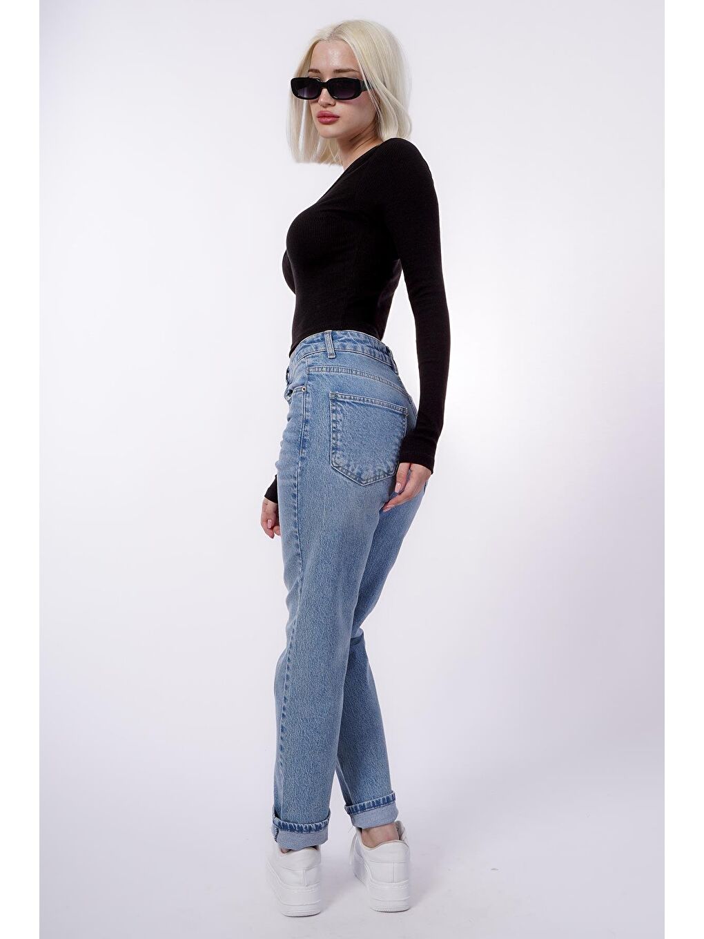 Siyah V Yaka Uzun Kollu Düğme Detaylı Kaşkorse Bodysuit Mg2194-7