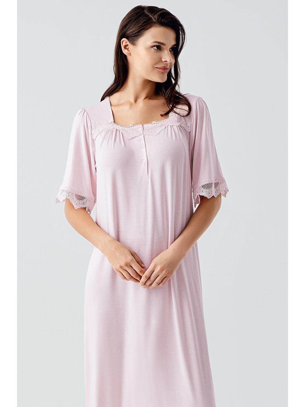 Pembe Dantelli Düğmeli Kısa Kollu Esnek Viskoz Uzun Gecelik 17111-1