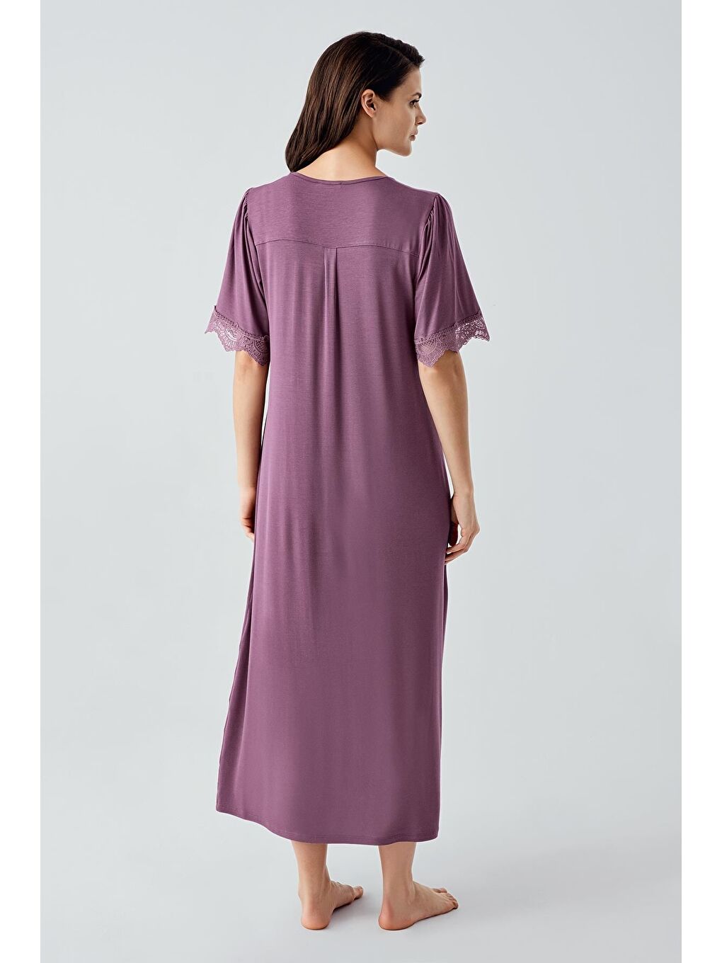 Mürdüm Dantelli Düğmeli Kısa Kollu Esnek Viskoz Uzun Gecelik 17111-2