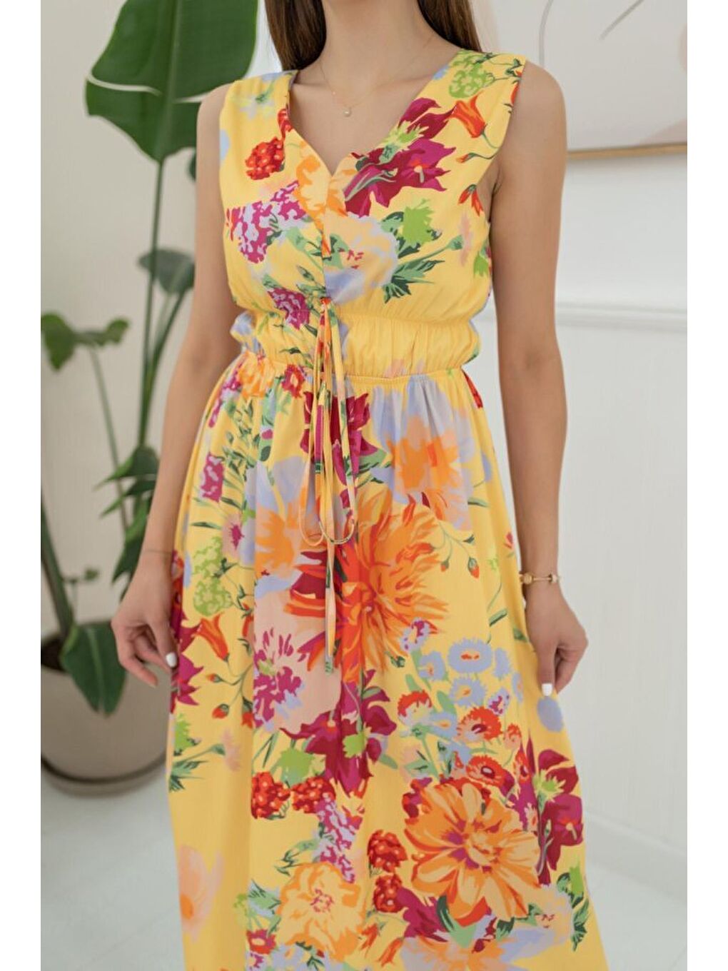 Sarı Çiçek Desenli Yazlık Elbise-2