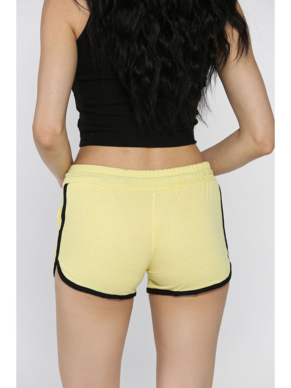 Sarı Baskılı Kadın Mini Şort-2