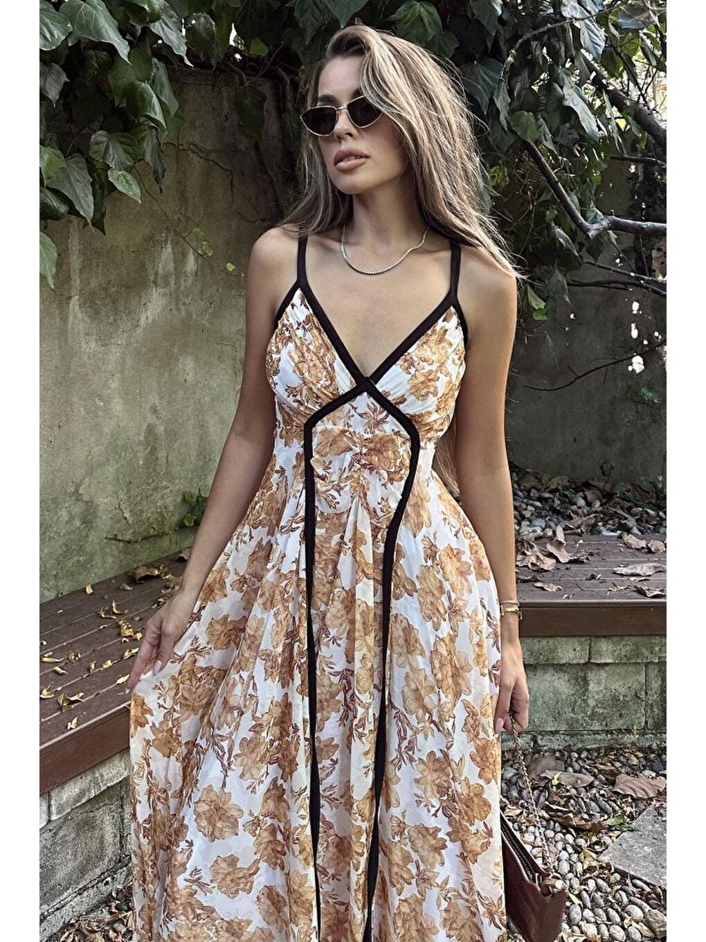 Sarı Biyeli Elbise - Taş-1