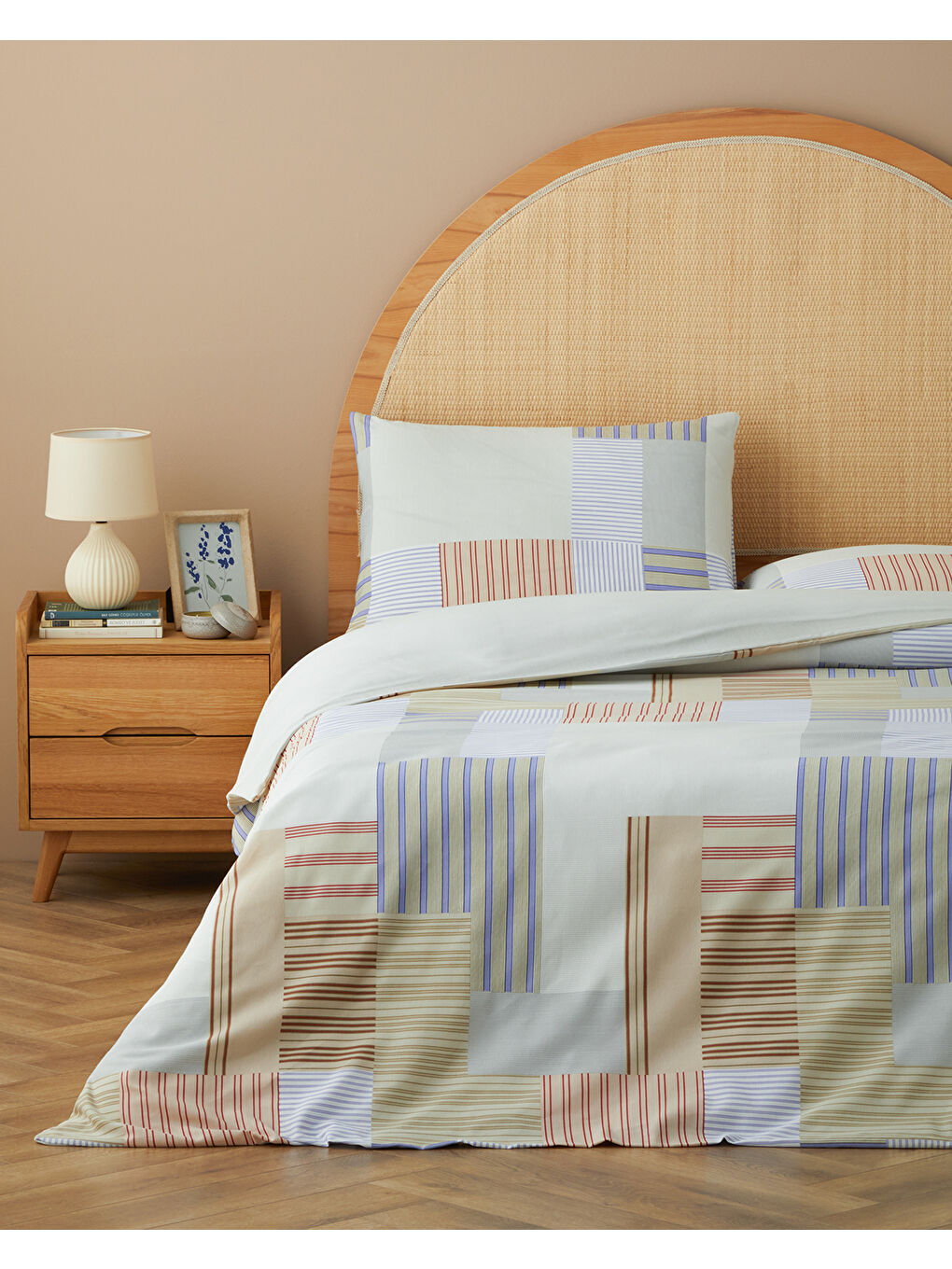 Block Patch Kolay Ütülenir Tek Kişilik Nevresim Seti 160x220 cm Mavi-Kırmızı-1