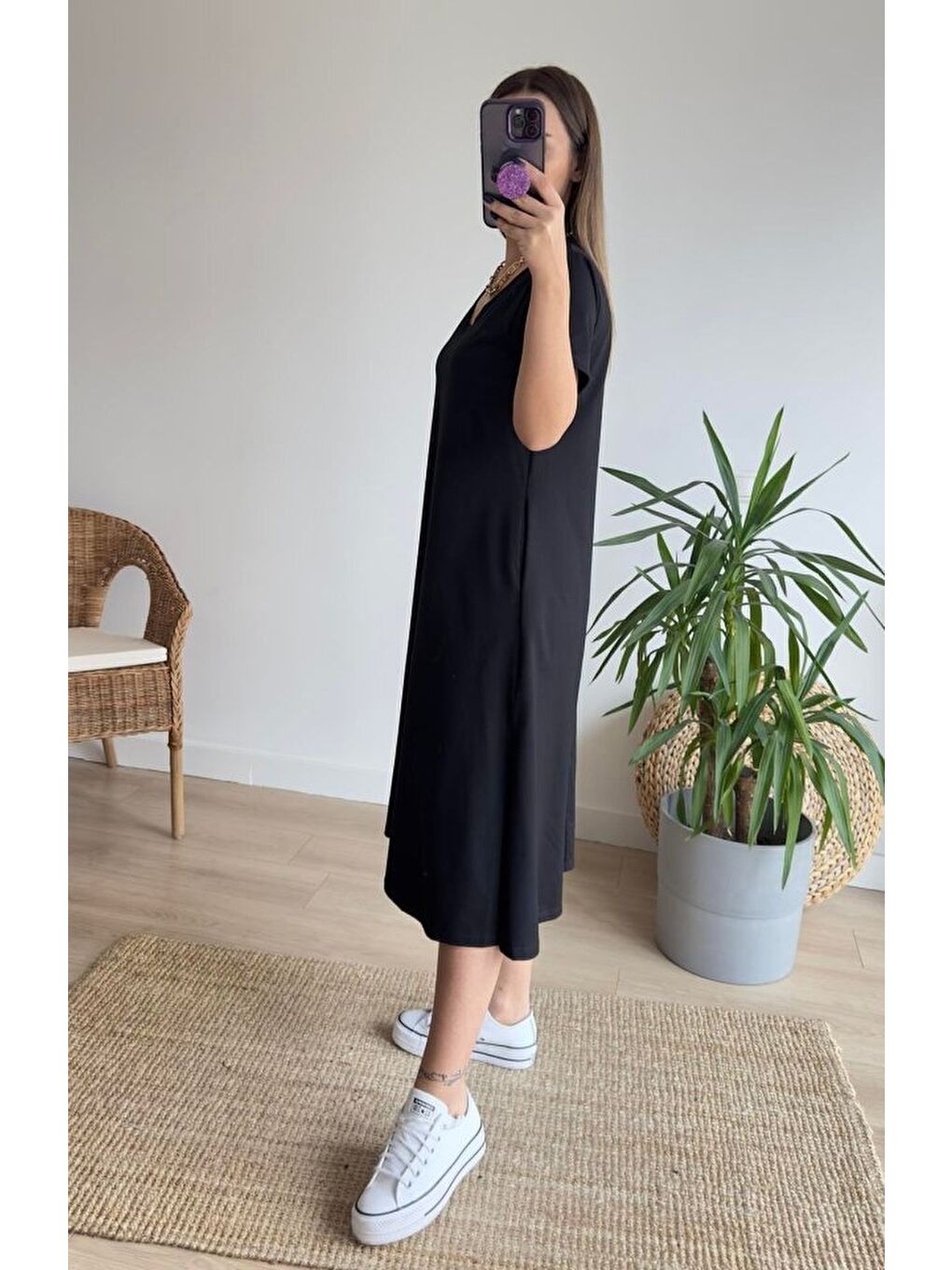 Siyah Kadın Kısa Kollu V Yaka Cepli A Kesim Detaylı Viskon Elbise-3