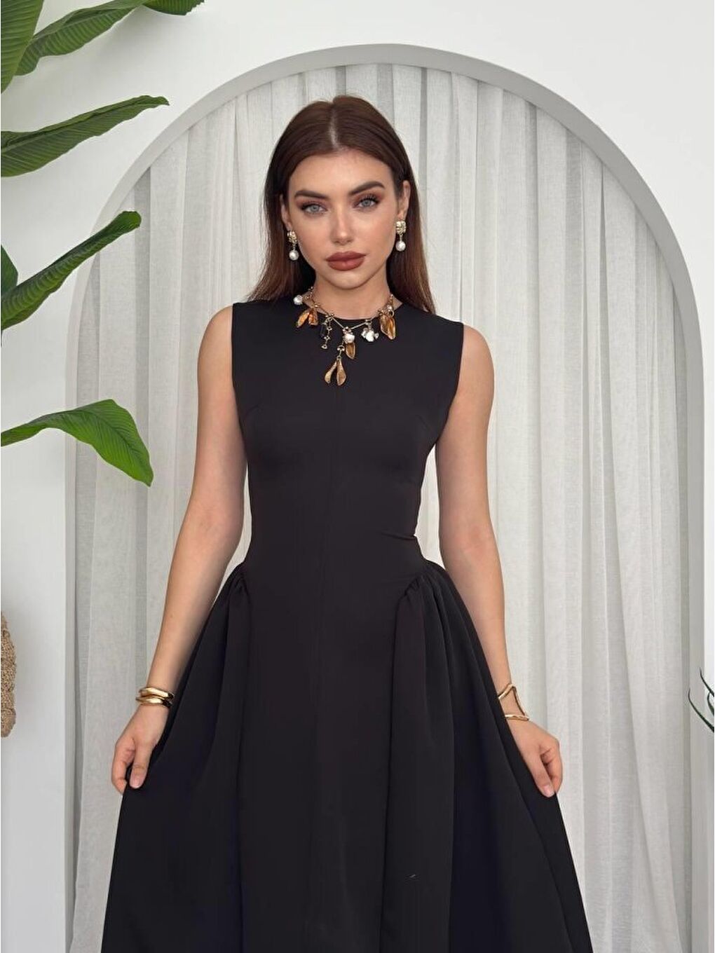 Siyah Kiyen Midi Elbise