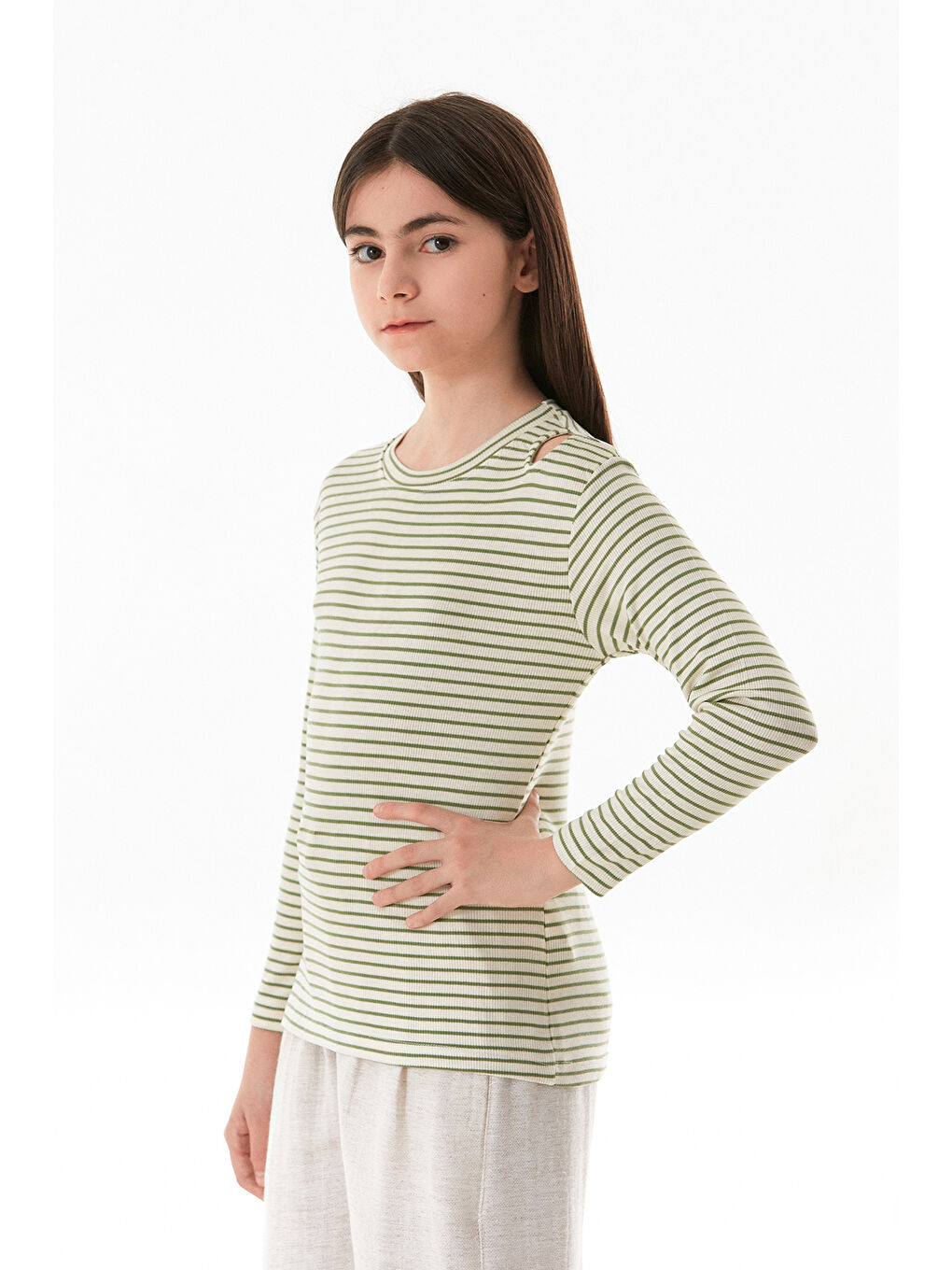 Yeşil Omzu Pencere Detaylı Çizgili Kız Çocuk Body-2