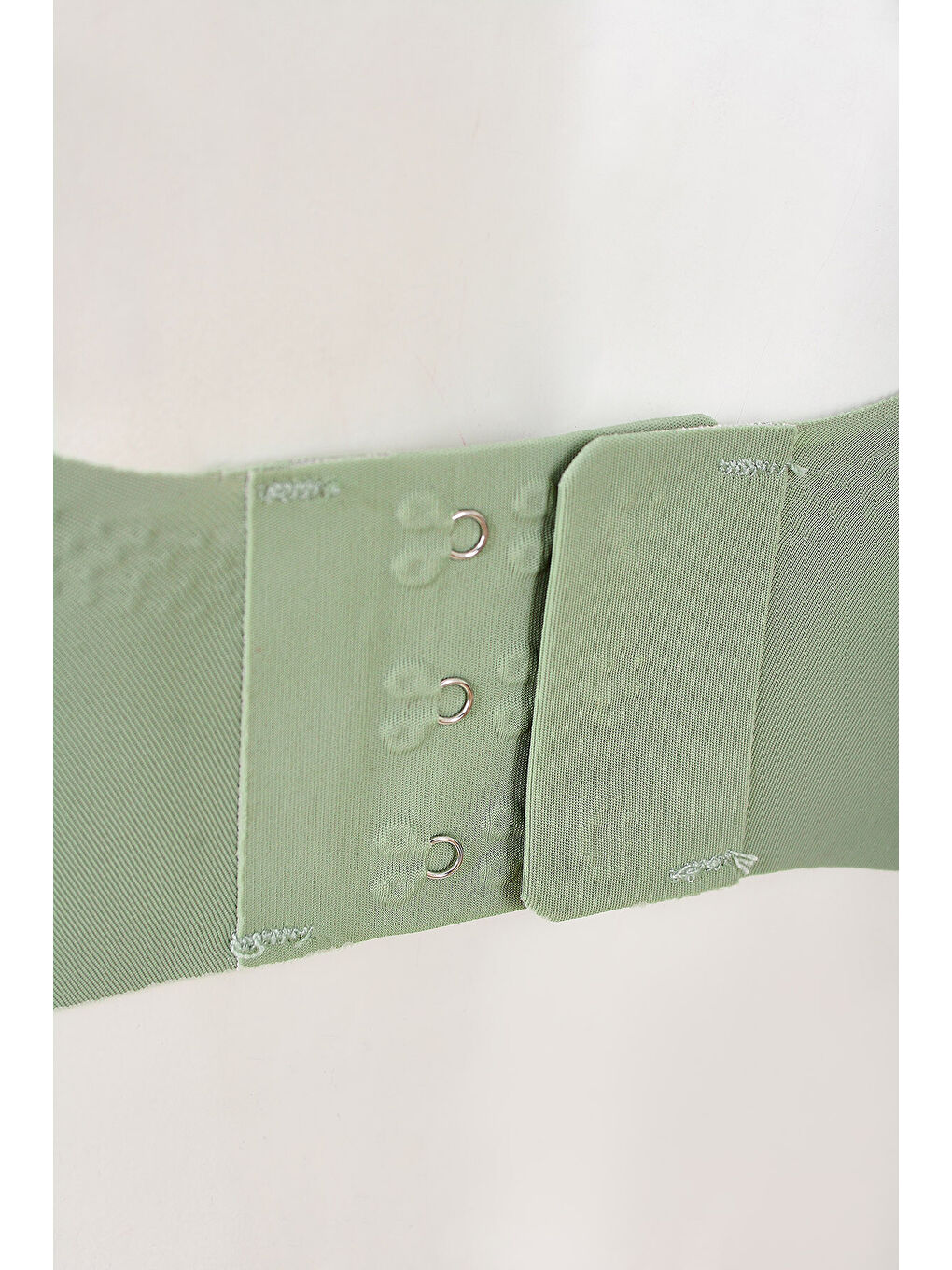 Yeşil Lazer Kesim Dikişsiz Balensiz Sütyen-1