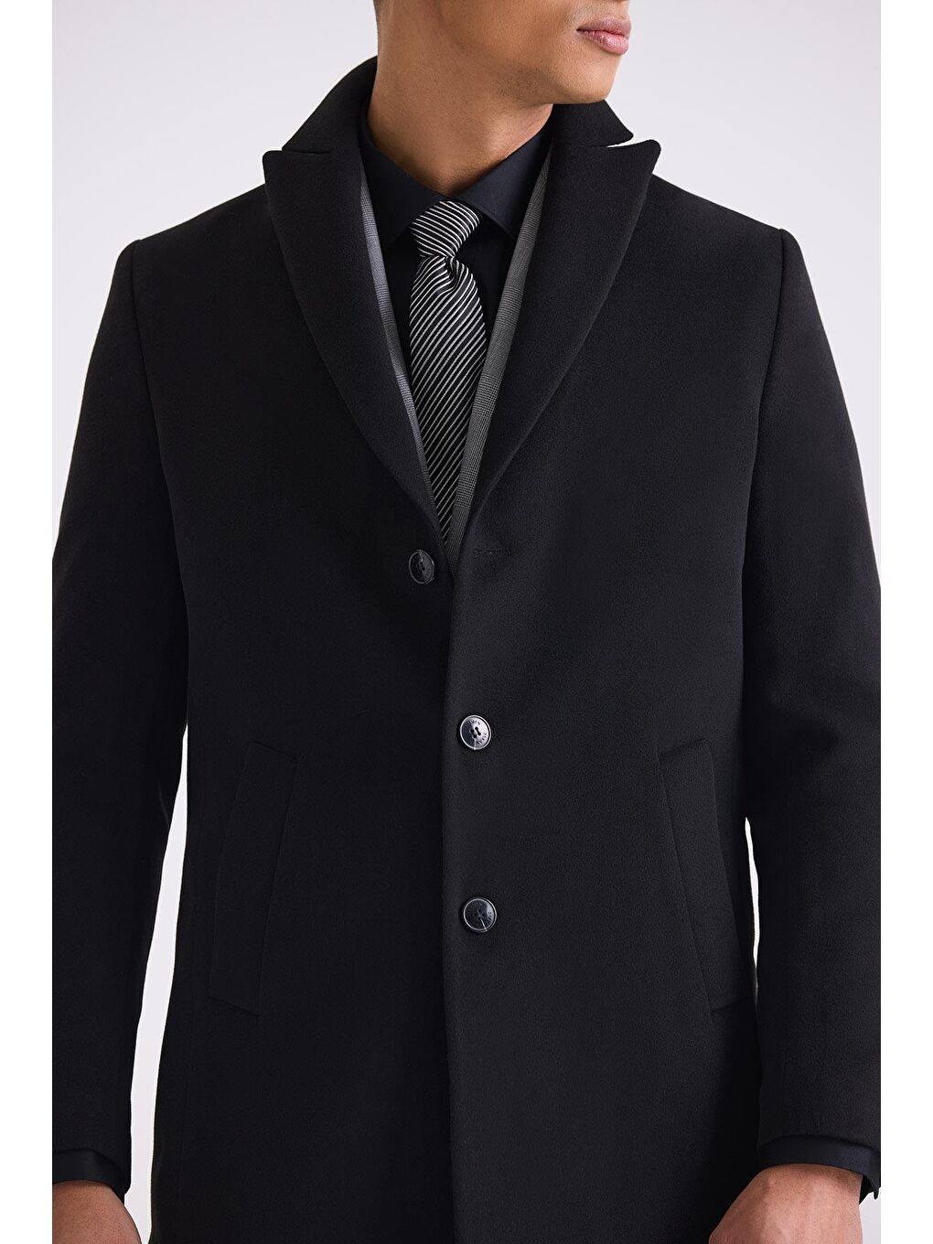 Siyah Comfort Fit Sivri Yaka Kaşe Kaban-2