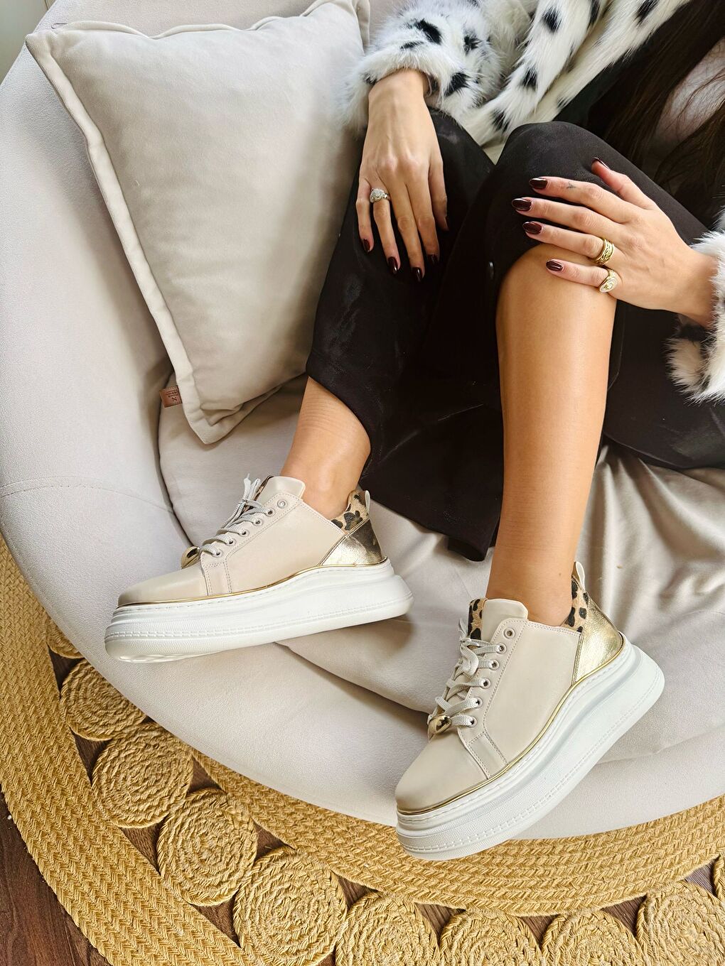 Kadın Bej Gold Leopar Desenli Yüksek Taban Günlük Sneakers Ve Spor Ayakkabı Taban 6 Cm.