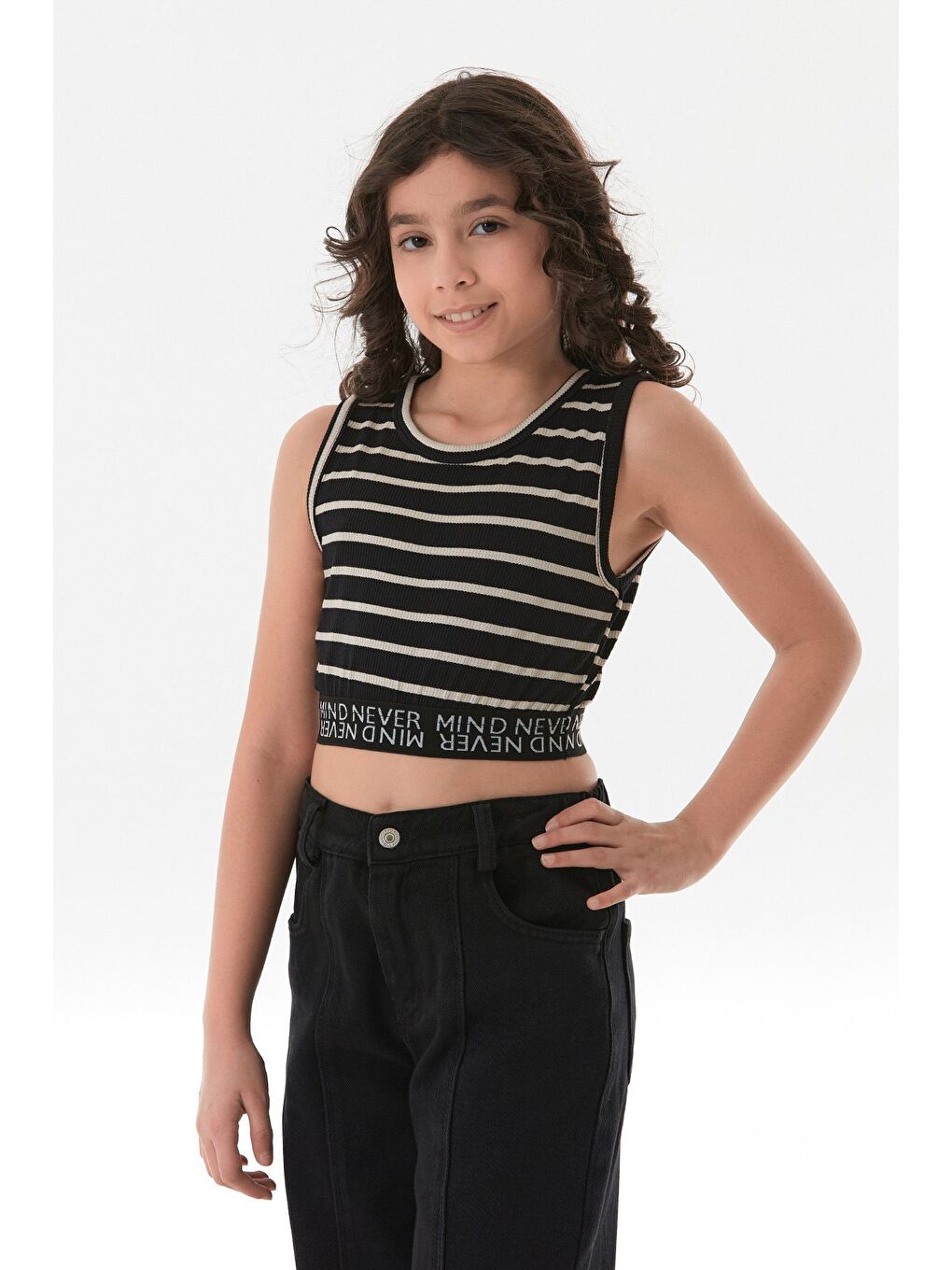 Siyah Çizgili Fitilli Beli Lastikli Kız Çocuk Crop Body