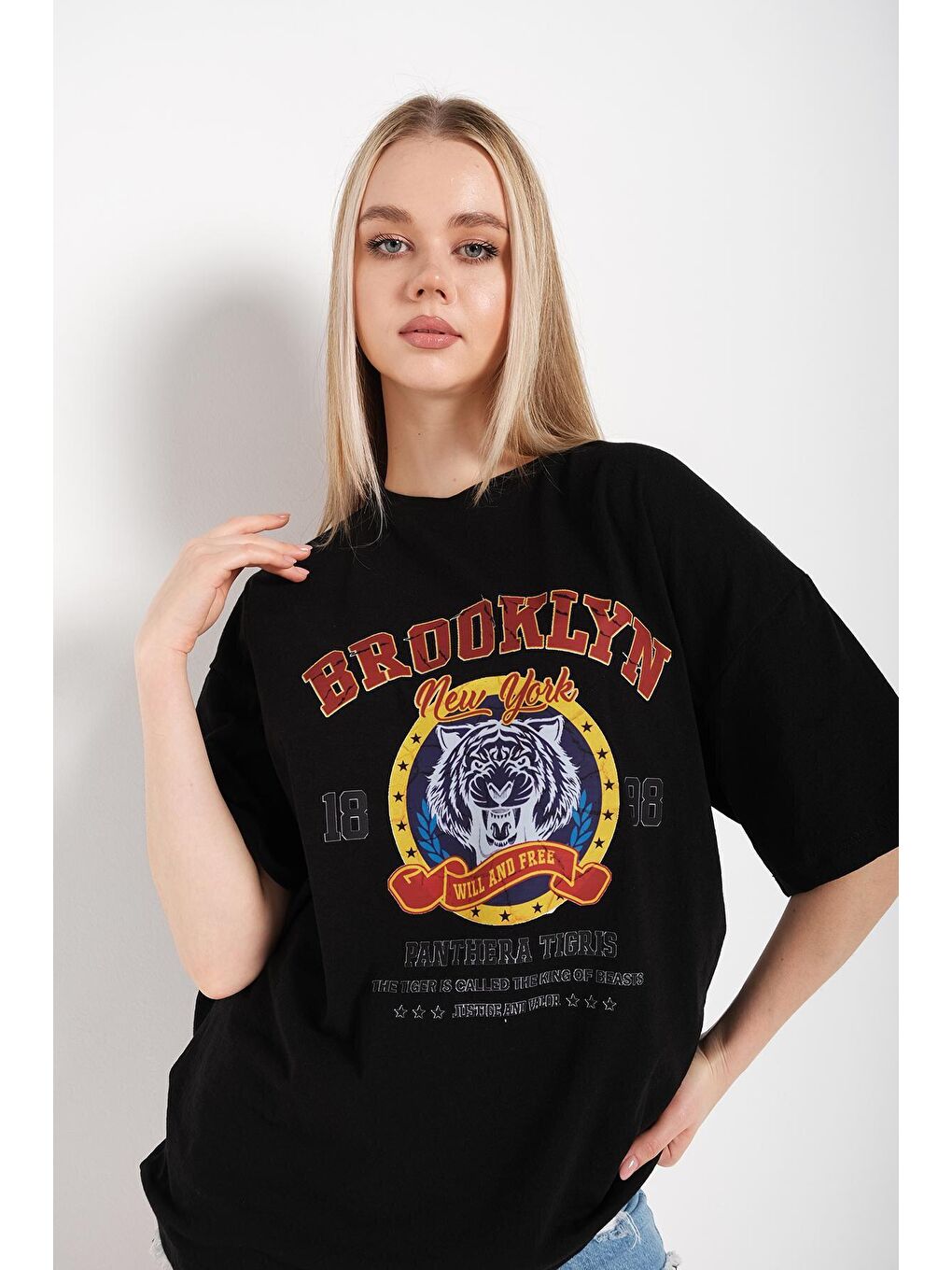 Trendseninle Siyah Kadın Siyah Brooklyn Tiger Baskılı Tişört - 3