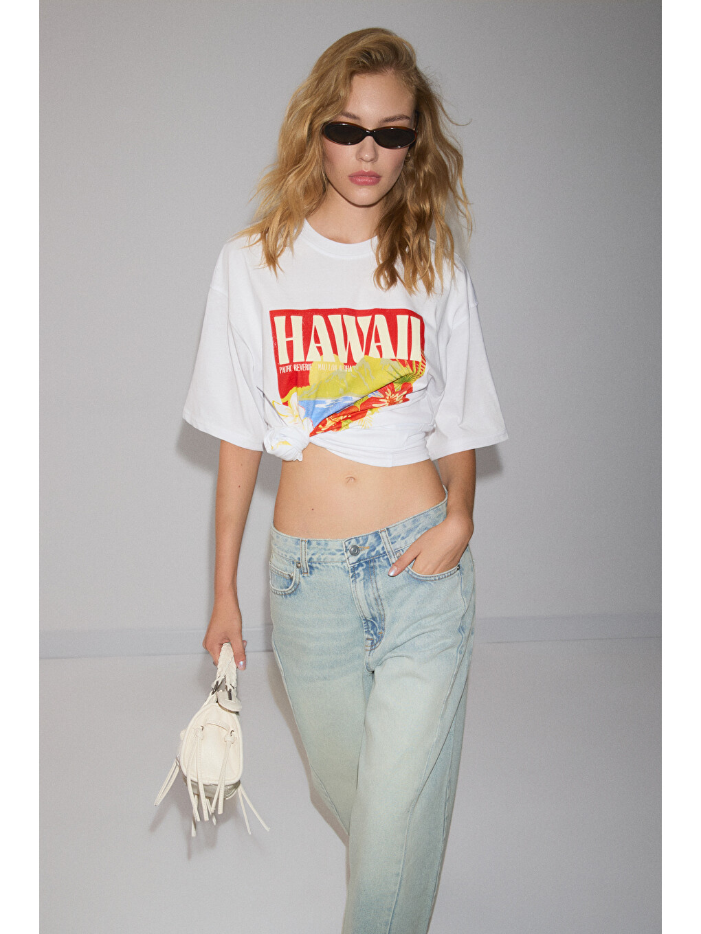 Amalfera Kadın Yumuşak Kumaşlı %100 Organik Pamuklu Baskı Detaylı Yuvarlak Yakalı Beyaz T-shirt-3