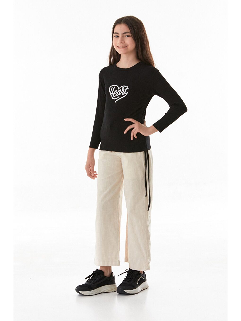 Siyah Fitilli Heart Baskılı Yanları Büzgülü Kız Çocuk Body-2