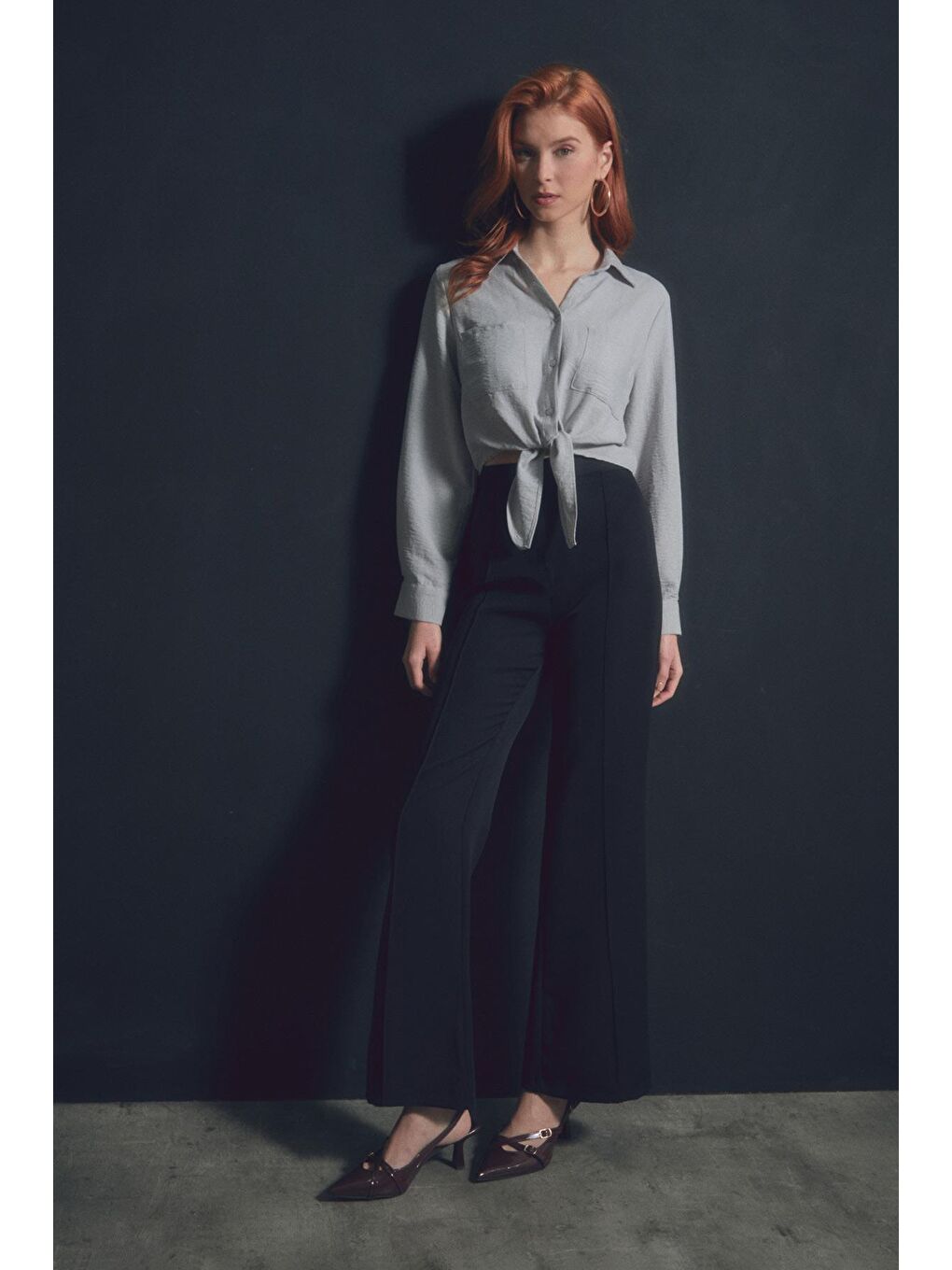 Siyah Yüksek Bel Çimalı Flare Pantolon-1