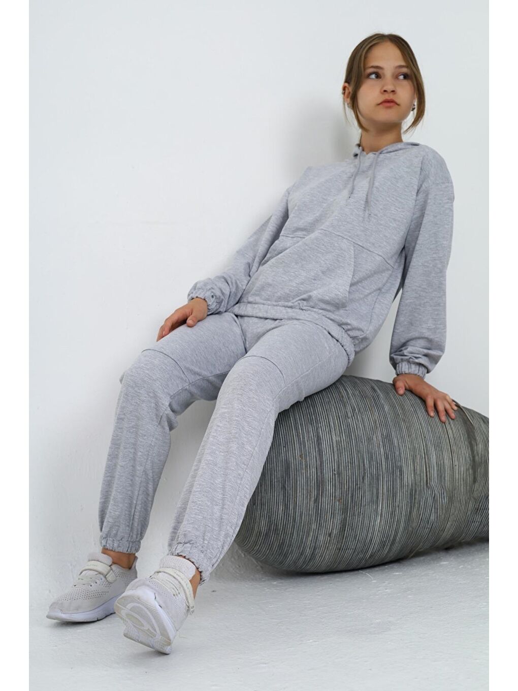 Gri Kız Çocuk Kapüşonlu 2 İplik Takım 9 14 Yaş wap 5047-1