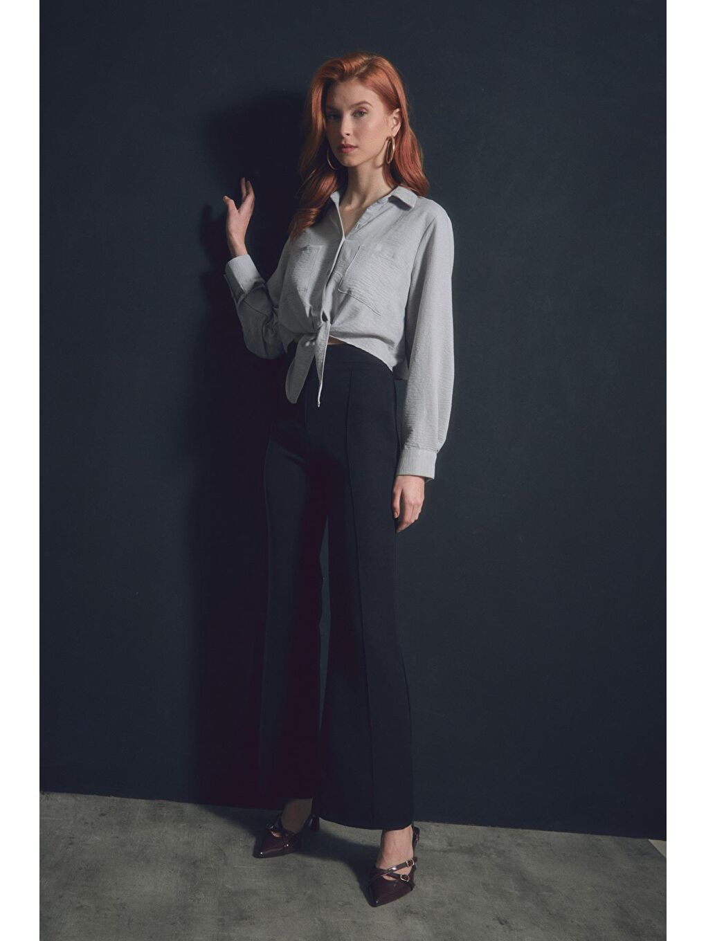 Siyah Yüksek Bel Çimalı Flare Pantolon-2