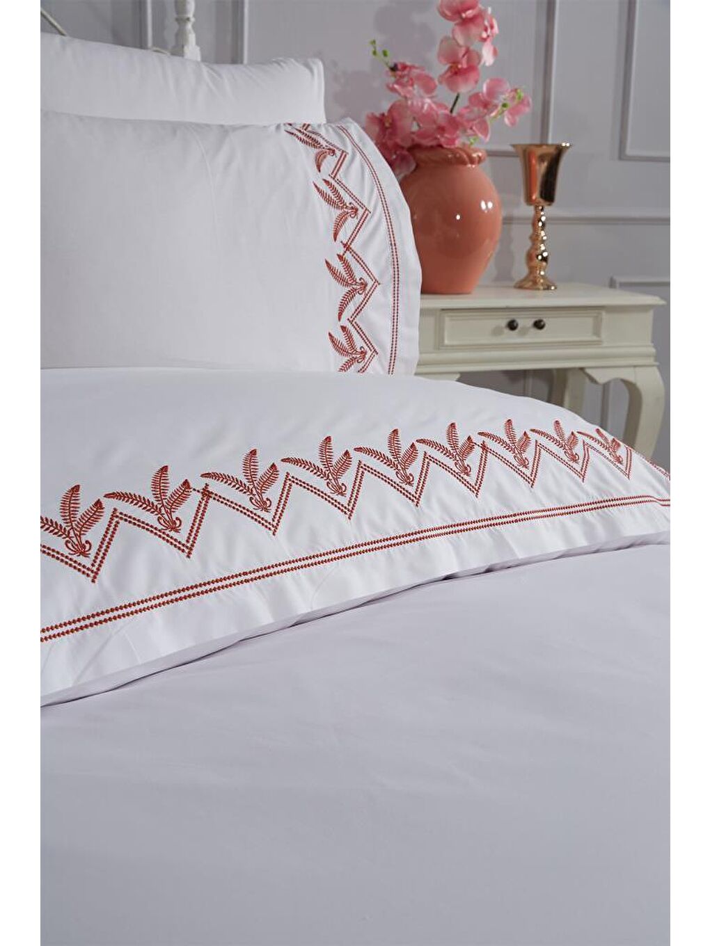 Ekru Yuliana Nakışlı 6 Parça Nevresim Takımı Krem-3