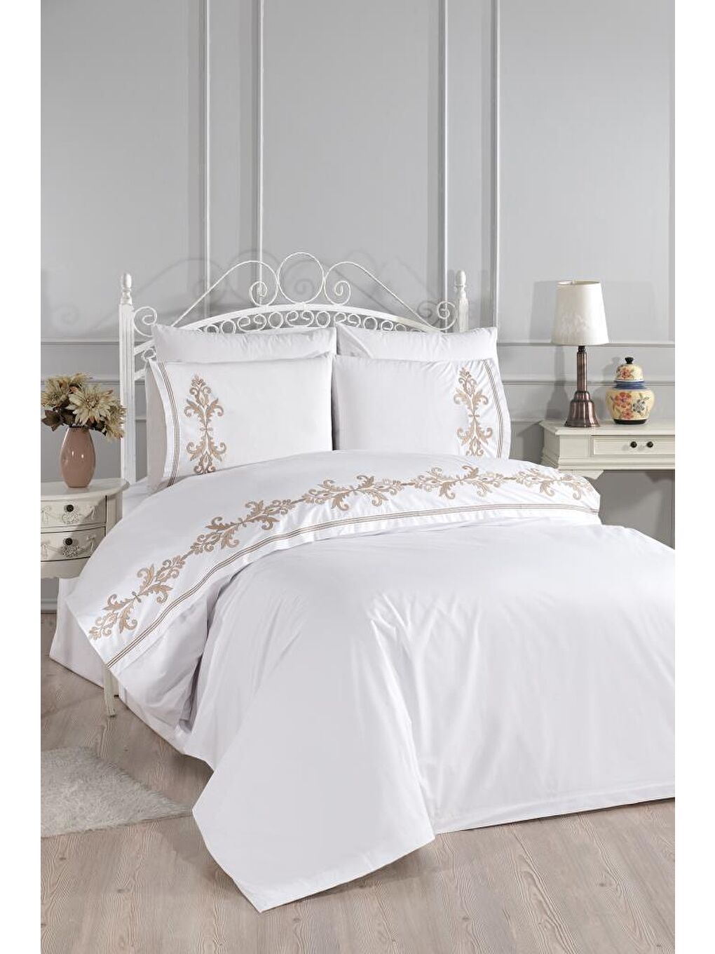 Ekru Adelina Nakışlı 6 Parça Nevresim Takımı Krem