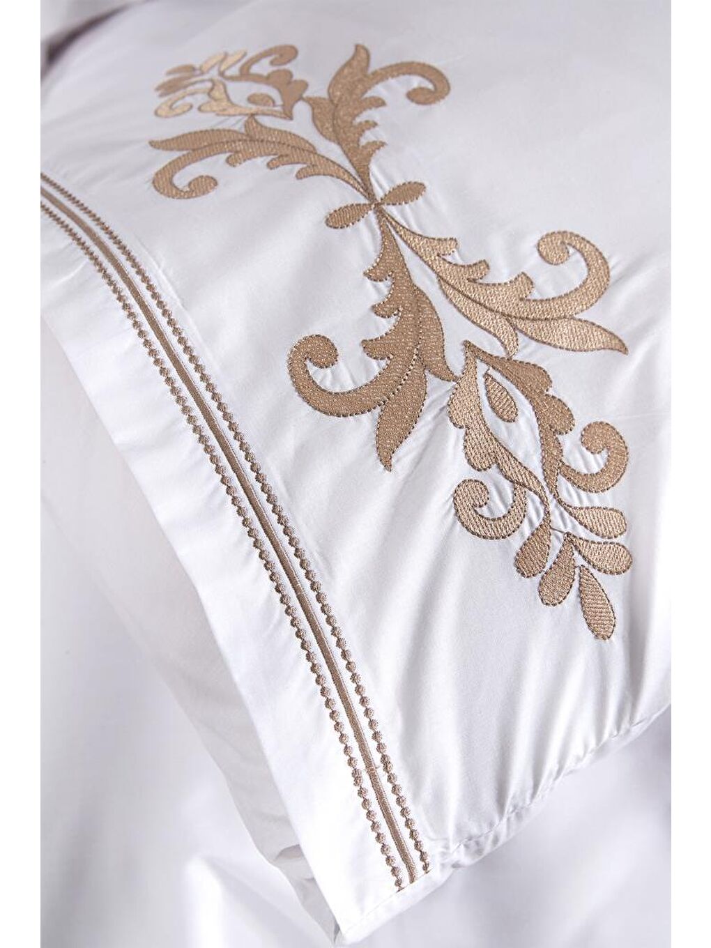 Ekru Adelina Nakışlı 6 Parça Nevresim Takımı Krem-3