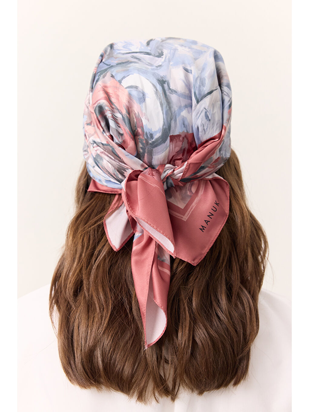 Pembe Desenli Saten Fular Sofıa - Somon-1