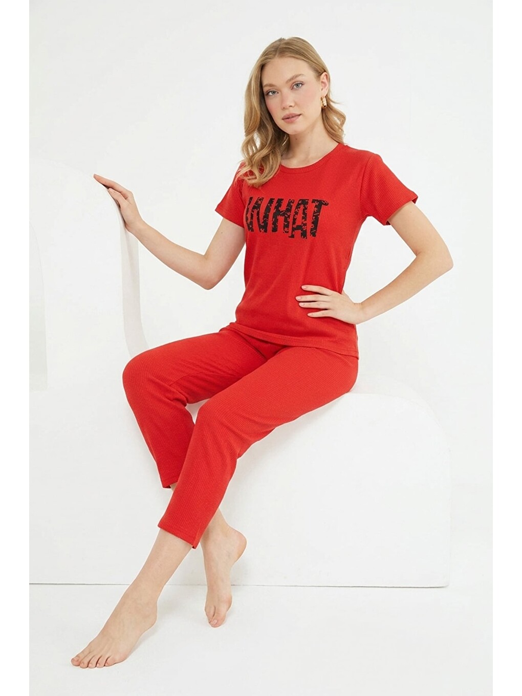 Kırmızı What Baskılı Bisiklet Yaka Pijama Takımı-1