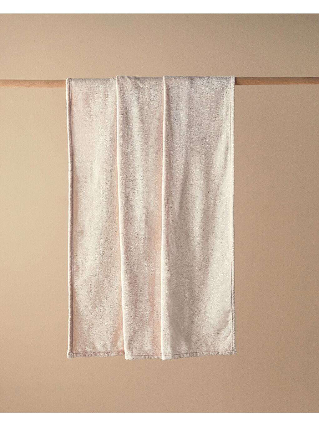Ekru Gleamy Varak Super Soft Tv Battaniyesi Krem