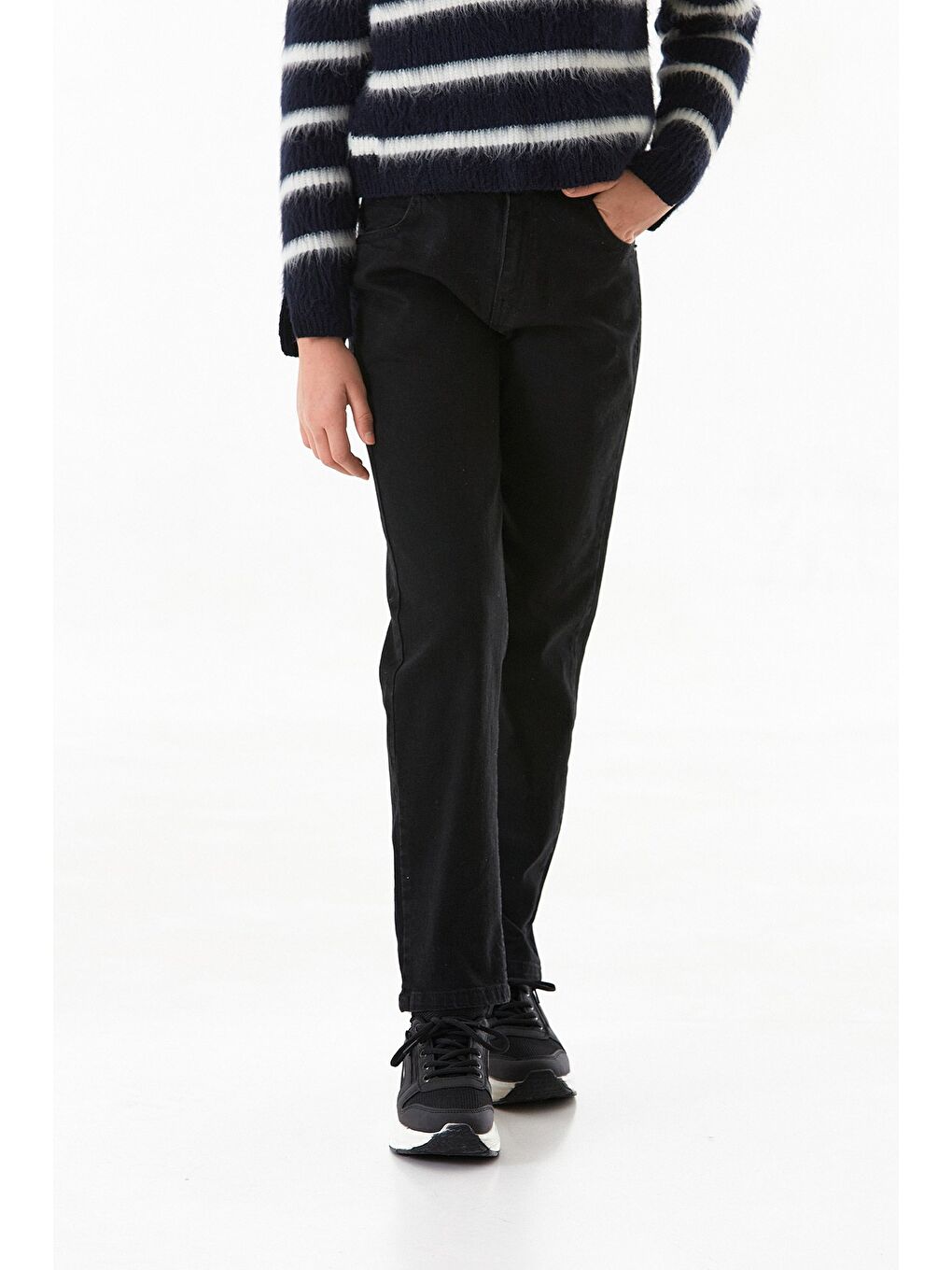 Siyah Beli Ayarlanabilir Regular Fit Kız Çocuk Pantolon-4