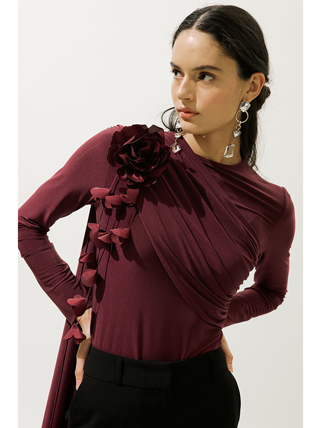 Çiçek Salkımlı Kemer Bordo