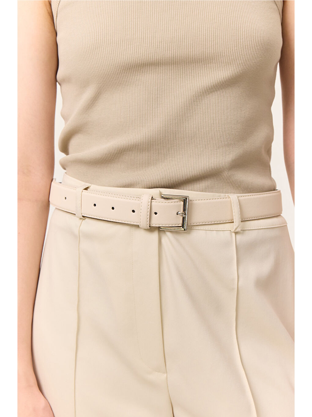 Kare Tokalı Kemer Bej-2