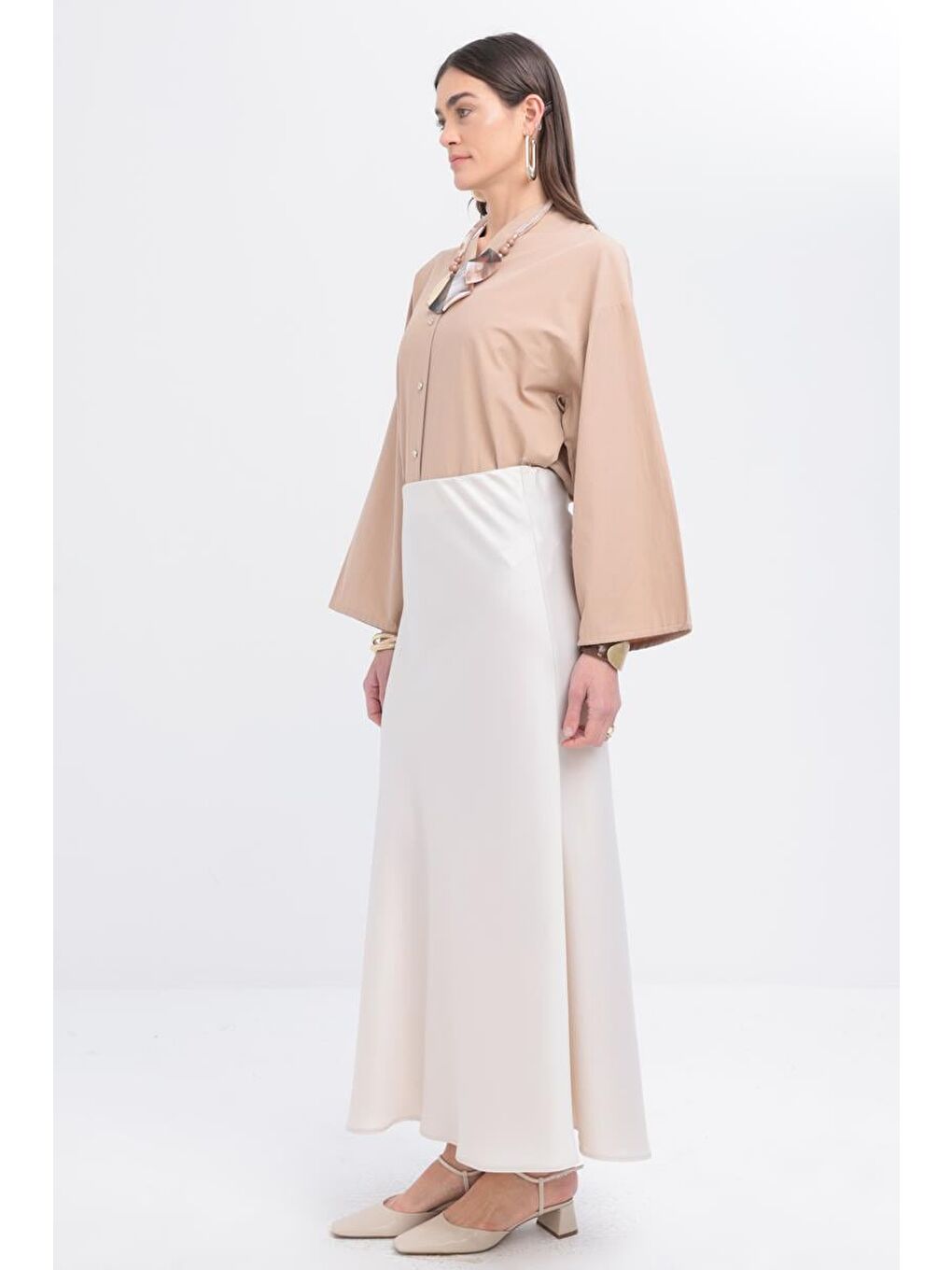 Bej Kemik-Beli Lastikli Saten Etek-1