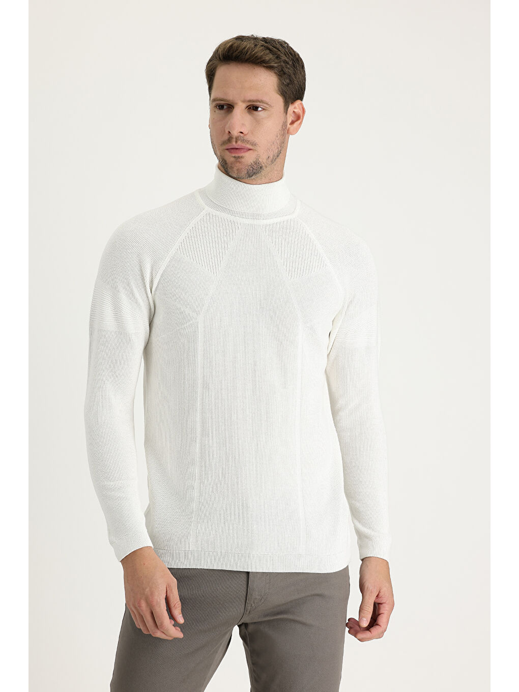 Ekru Balıkçı Yaka Slim Fit Dar Kesim Düz Pamuklu Triko Kazak-1