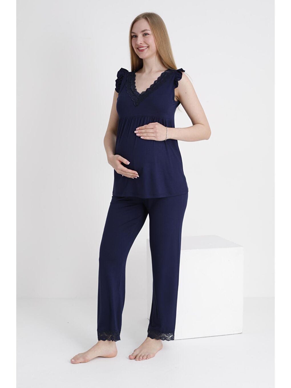 Lacivert Dantel Detaylı V Yaka Kolsuz Hamile ve Lohusa Pijama Takımı-1