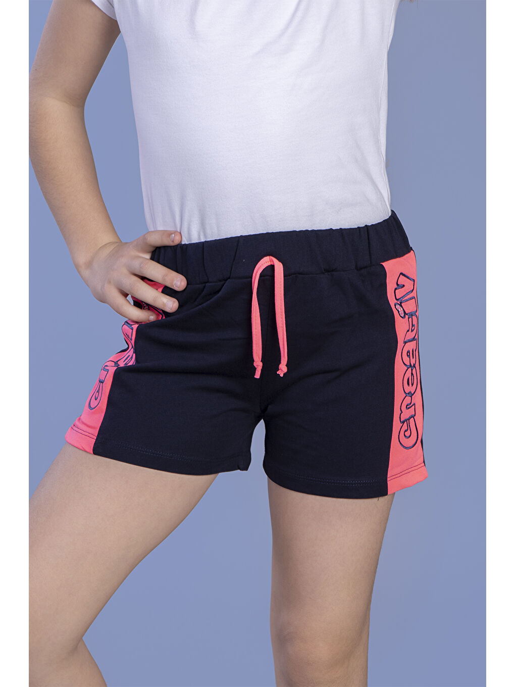 Lacivert Kız Çocuk İki Yanı Garnili Creativ Nakışlı Şort