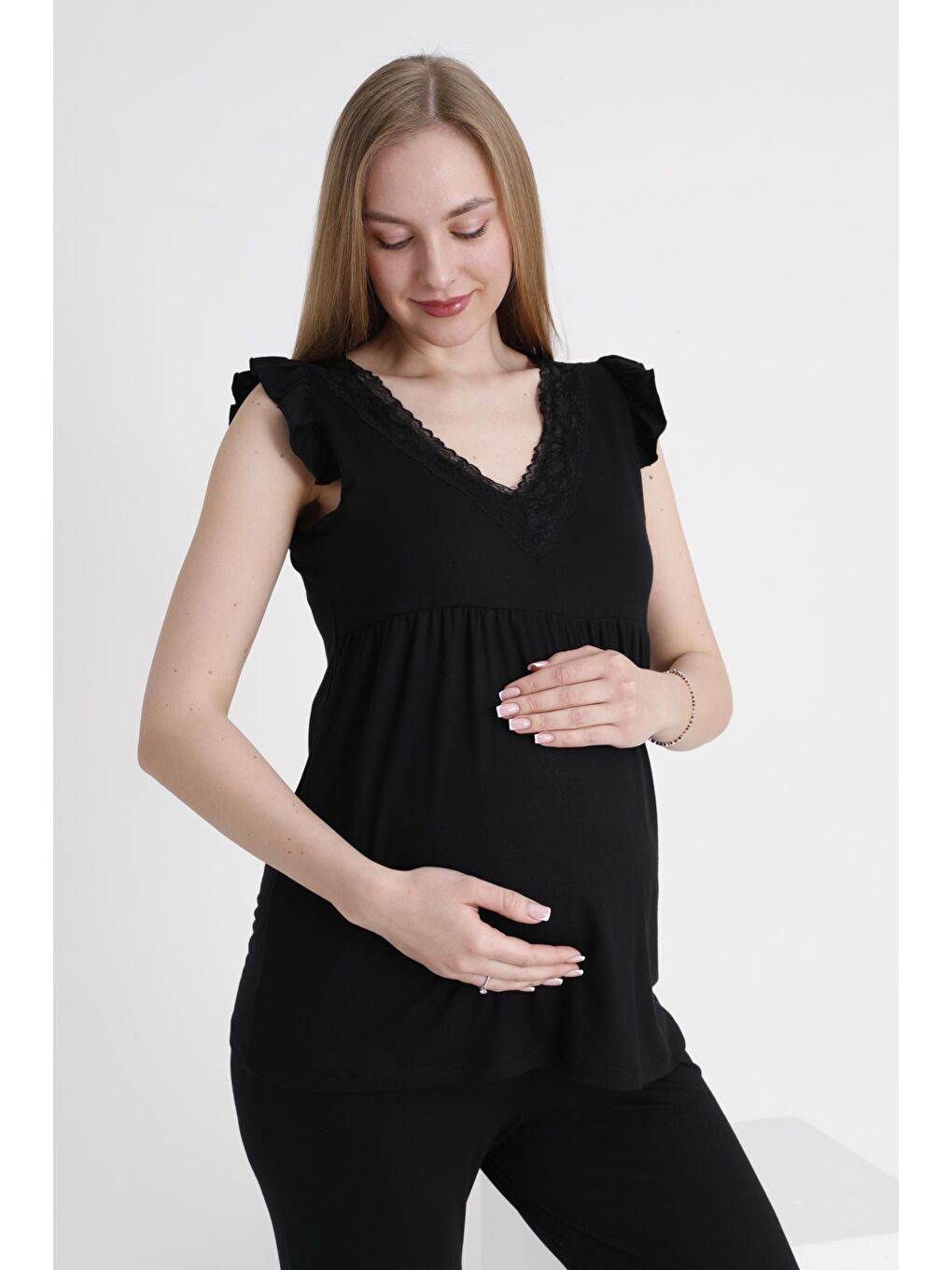Siyah Dantel Detaylı V Yaka Kolsuz Hamile ve Lohusa Pijama Takımı-5