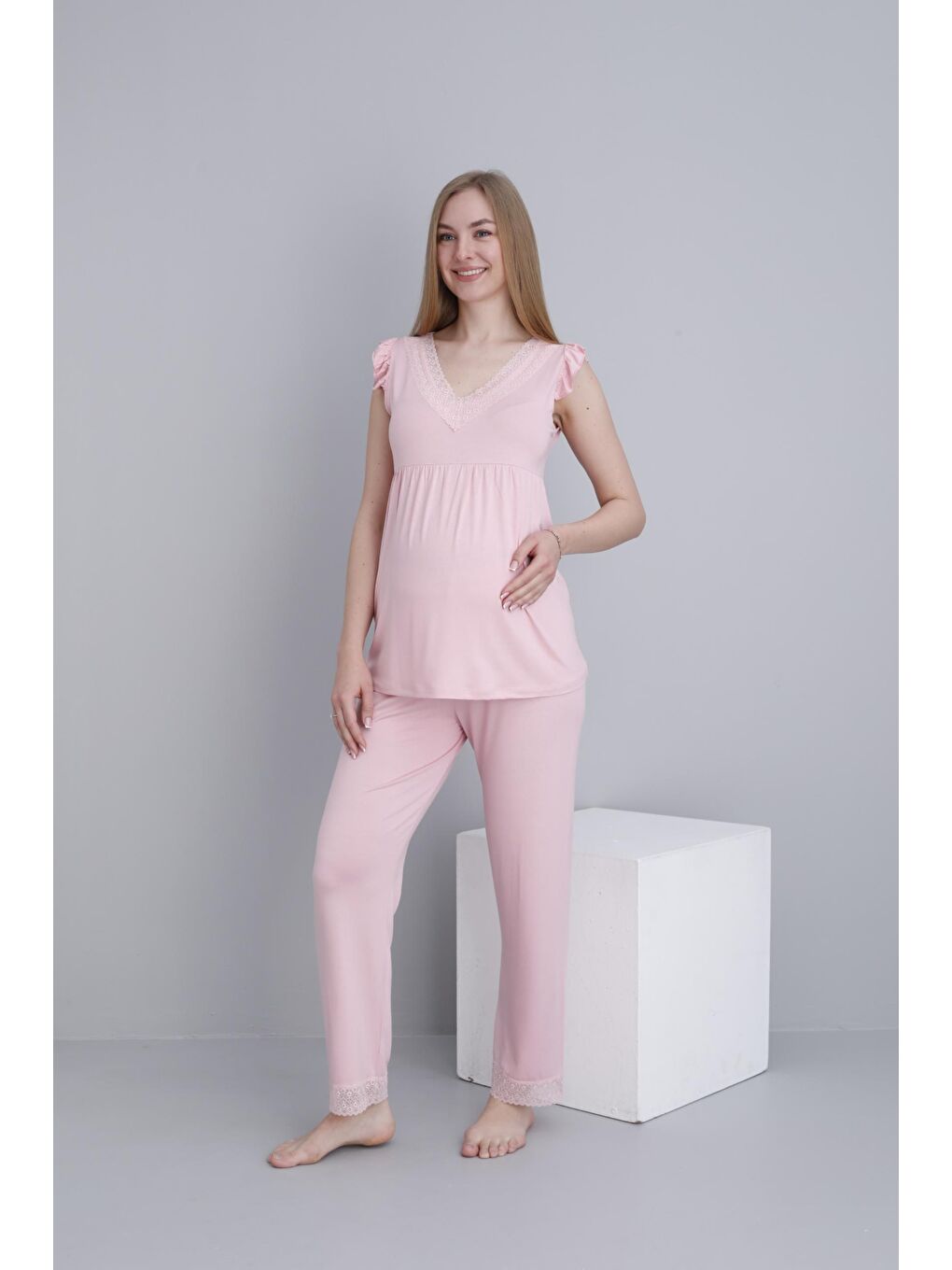 Pembe Pudra Dantel Detaylı V Yaka Kolsuz Hamile ve Lohusa Pijama Takımı-2