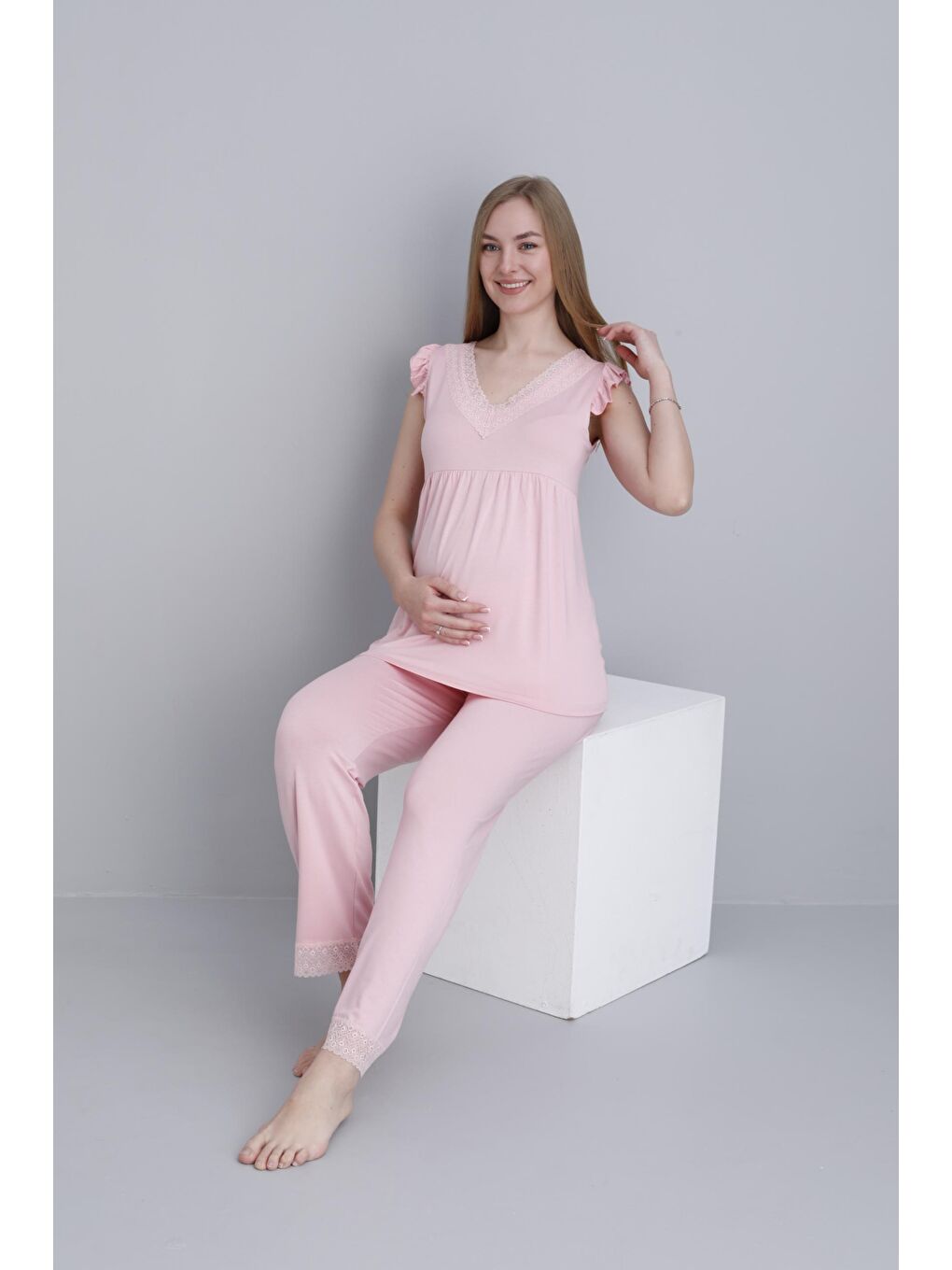 Pembe Pudra Dantel Detaylı V Yaka Kolsuz Hamile ve Lohusa Pijama Takımı-3