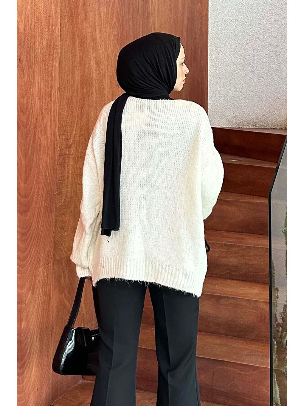 Ekru Fiyonk Detaylı Hırka Krem-3